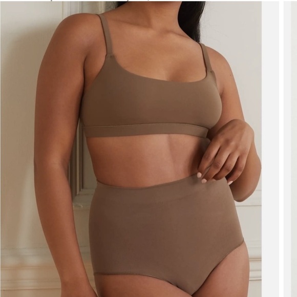 SKIMS Fits Everybody Scoop Oxide Bralette Large XXS NWT - Picture 2 of 9